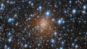 الفيزياء الفلكية: العناقيد المجرية