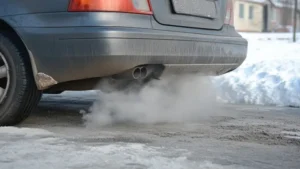 مشاكل المحرك: دخان العادم الملون